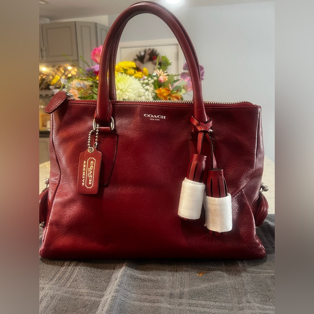 Coach Archive Legacy Dark Red Satchel Handbag With Kiss locks 2012 - Picture 3 of 14
